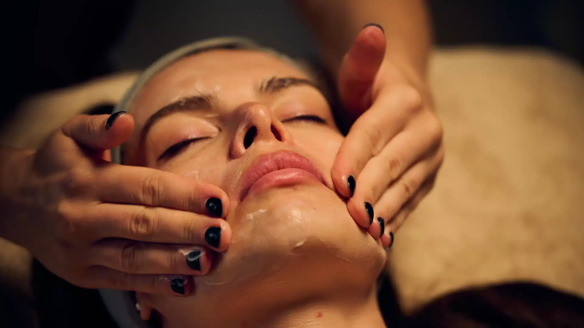 Facial massage at Chanand Longevity Space